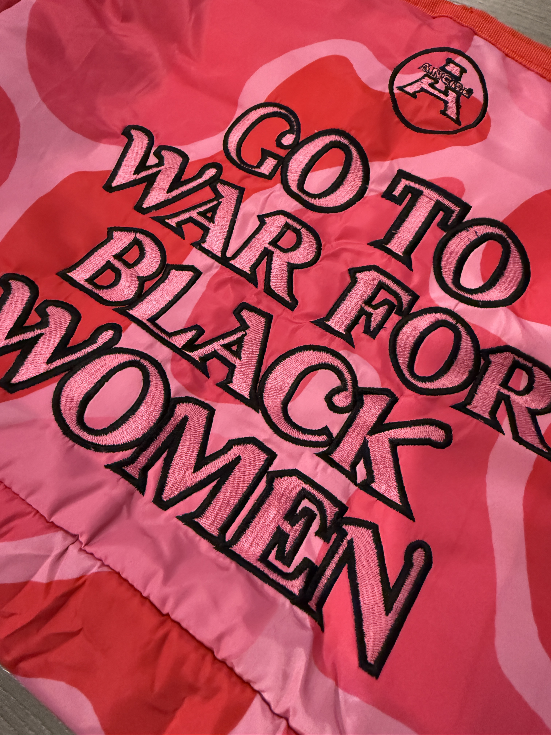 "WAR TOTE BAG" Strawberry JAM Camo